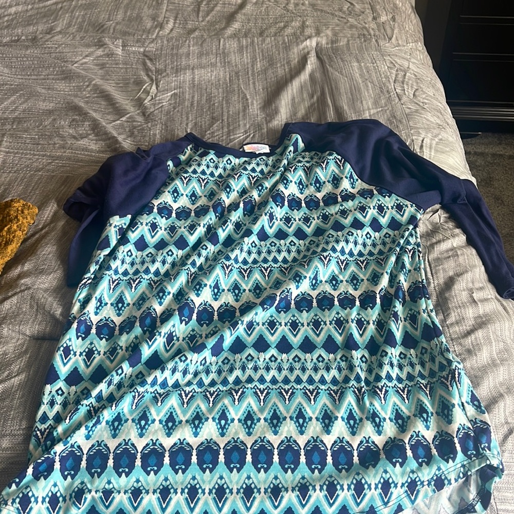 Blue LuLa Roe top